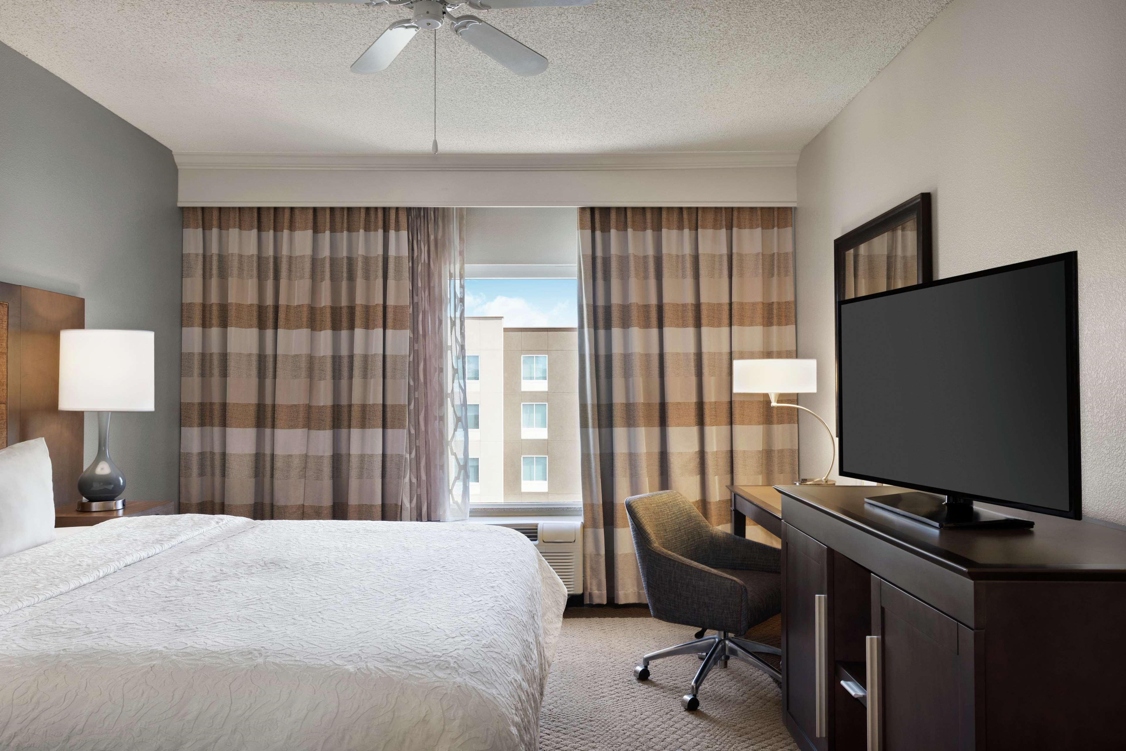 Hampton Inn & Suites Montgomery-Eastchase Экстерьер фото