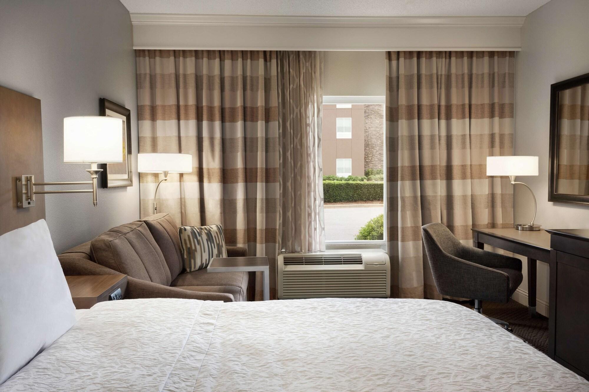 Hampton Inn & Suites Montgomery-Eastchase Экстерьер фото