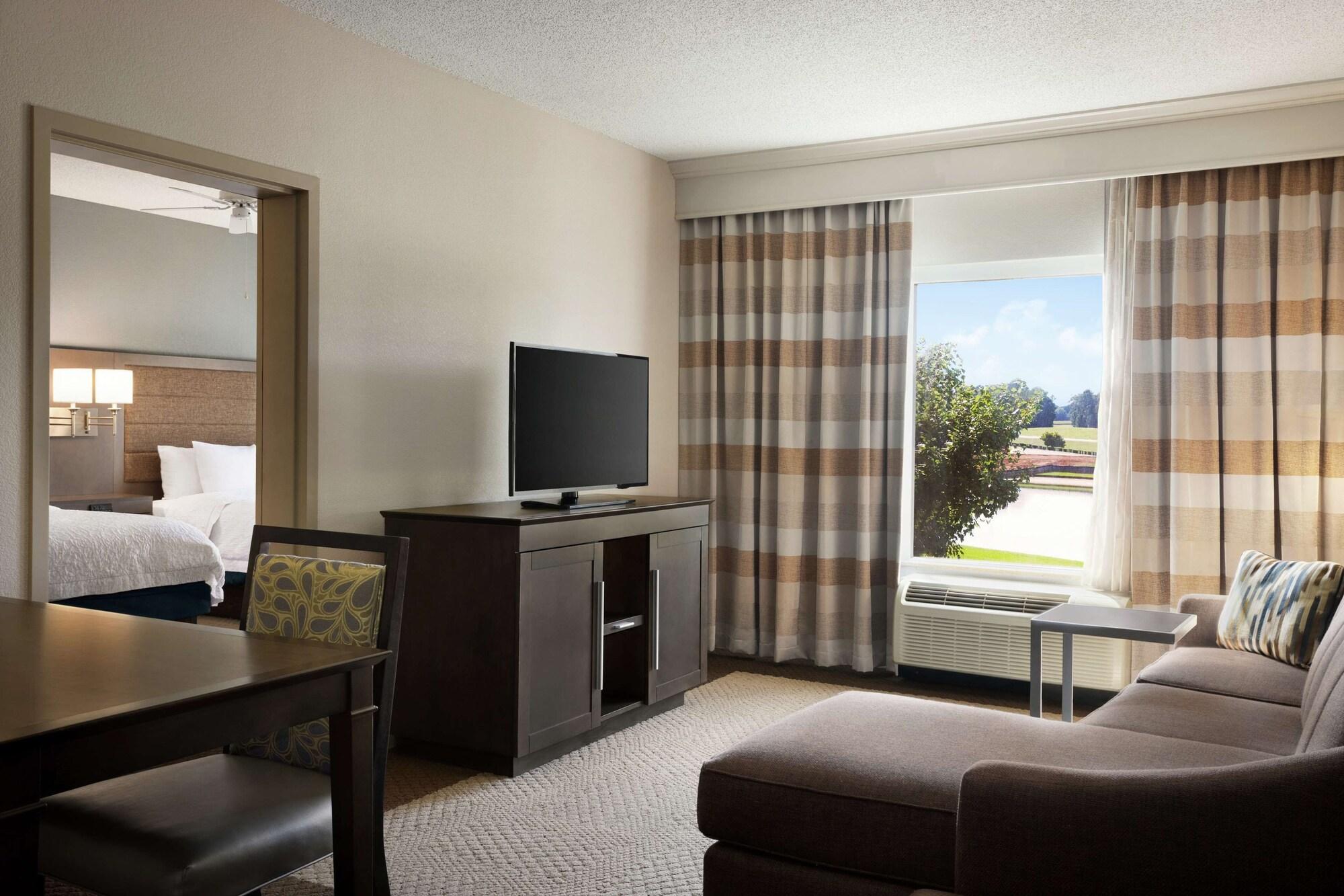 Hampton Inn & Suites Montgomery-Eastchase Экстерьер фото