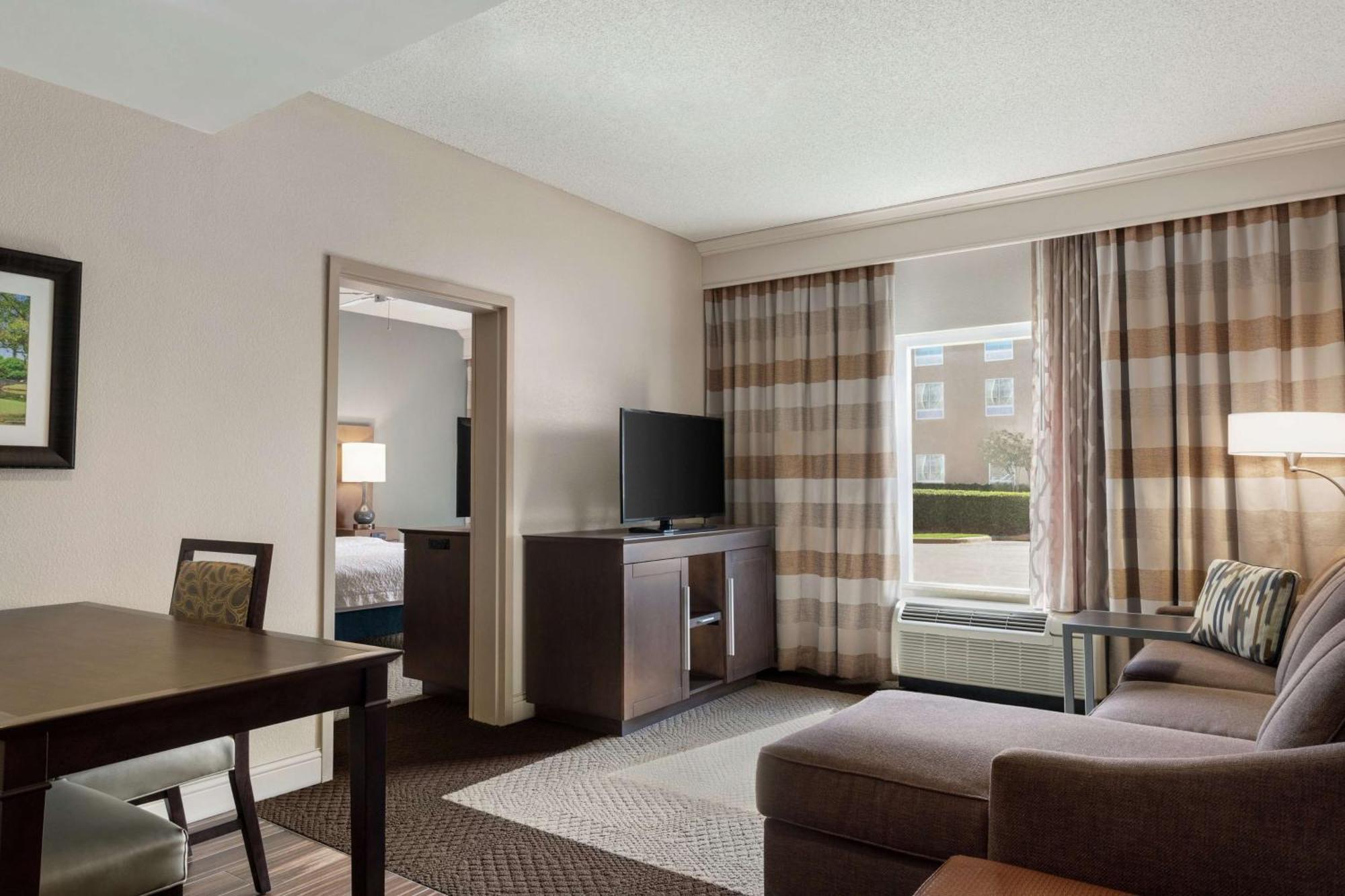 Hampton Inn & Suites Montgomery-Eastchase Экстерьер фото