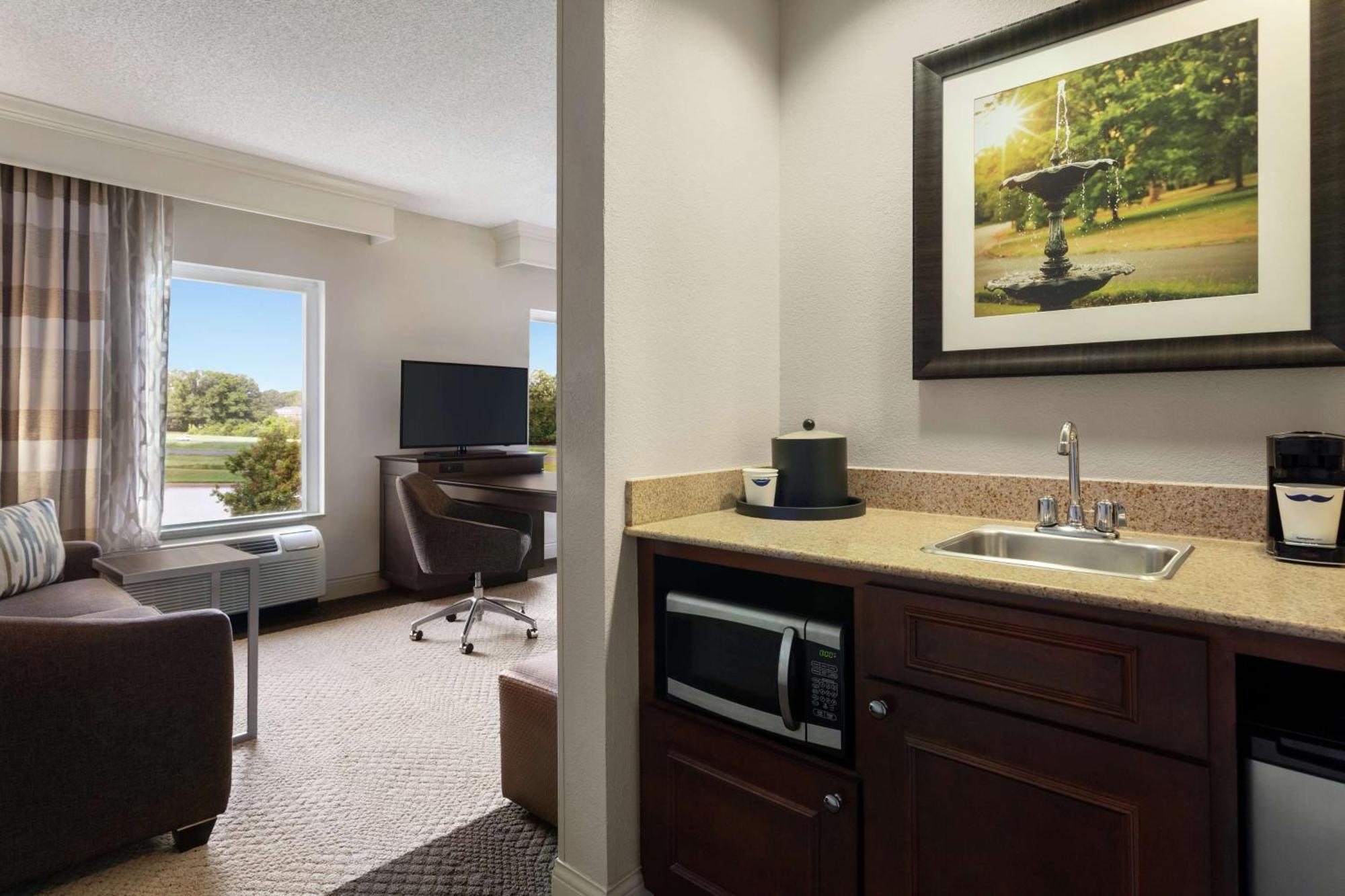 Hampton Inn & Suites Montgomery-Eastchase Экстерьер фото